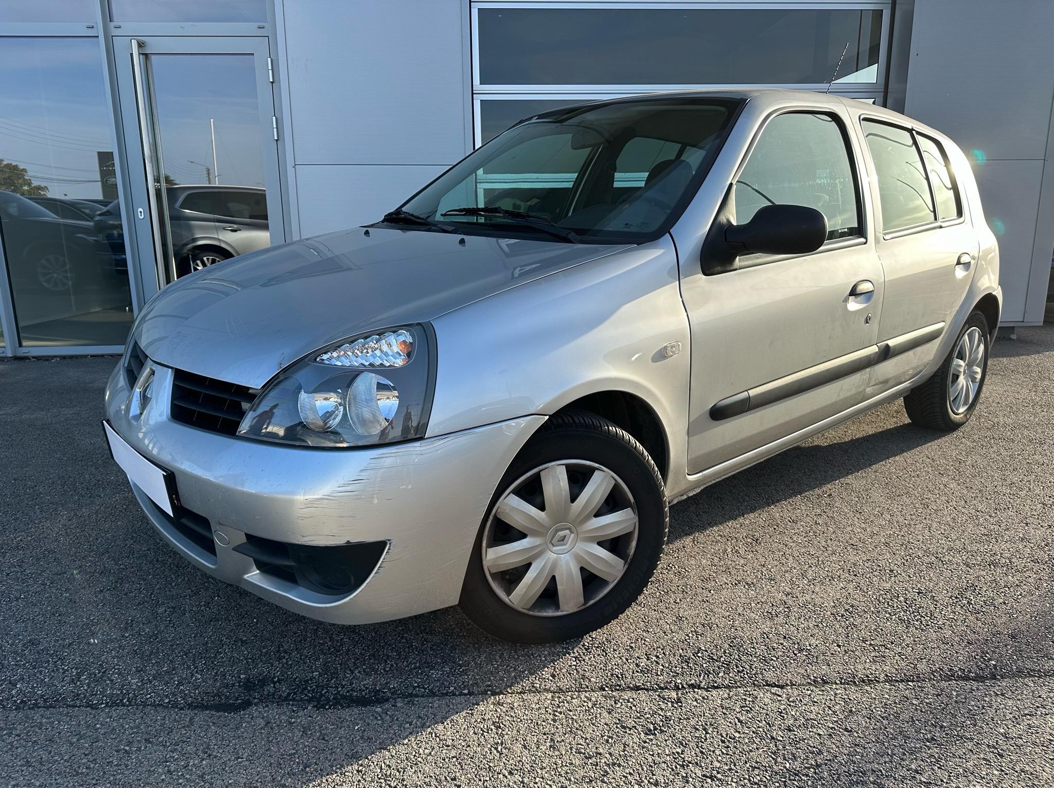Renault CLIO II 2008 à Dijon