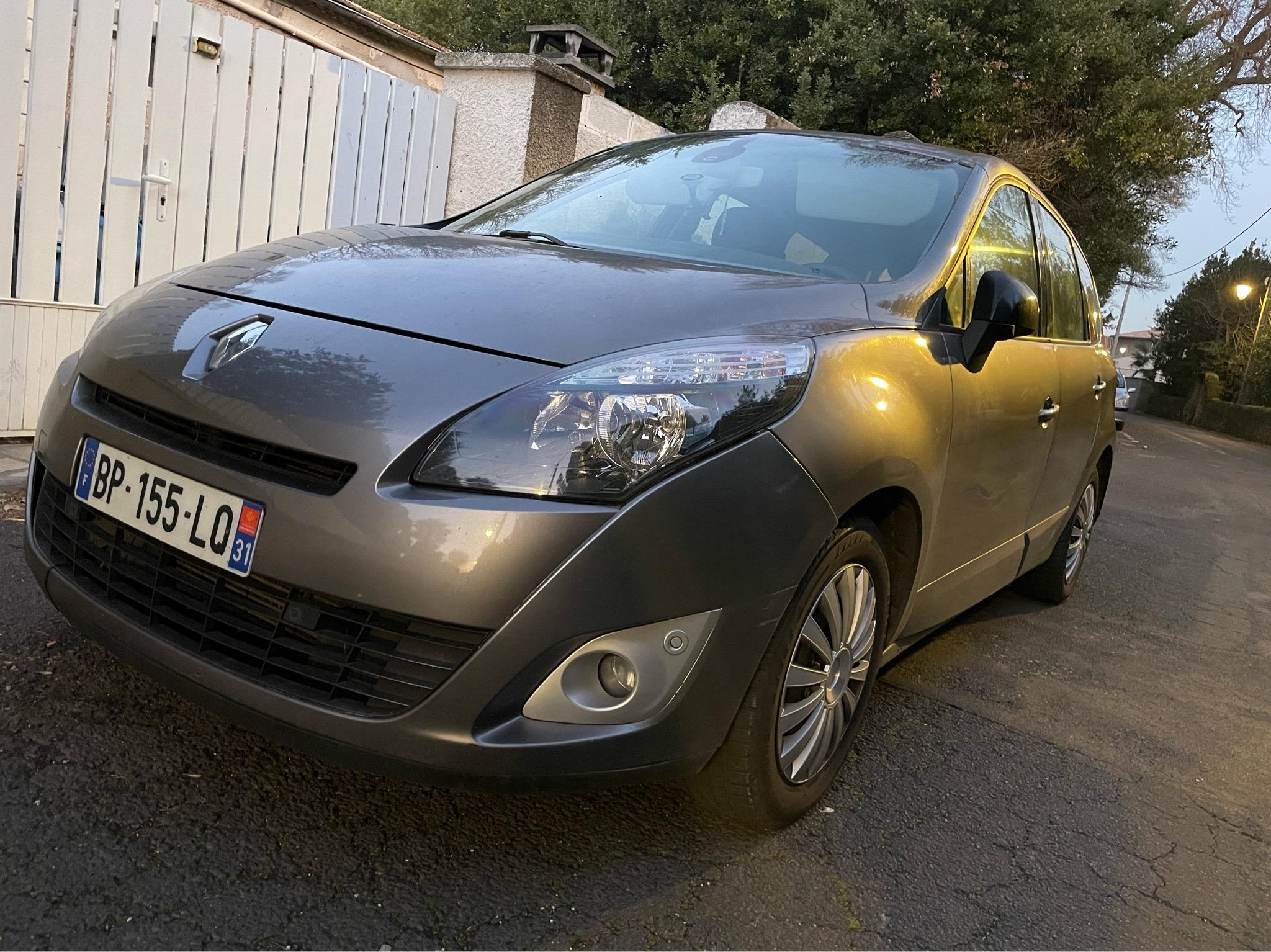 Renault GRAND SCENIC III 2011 à Béziers