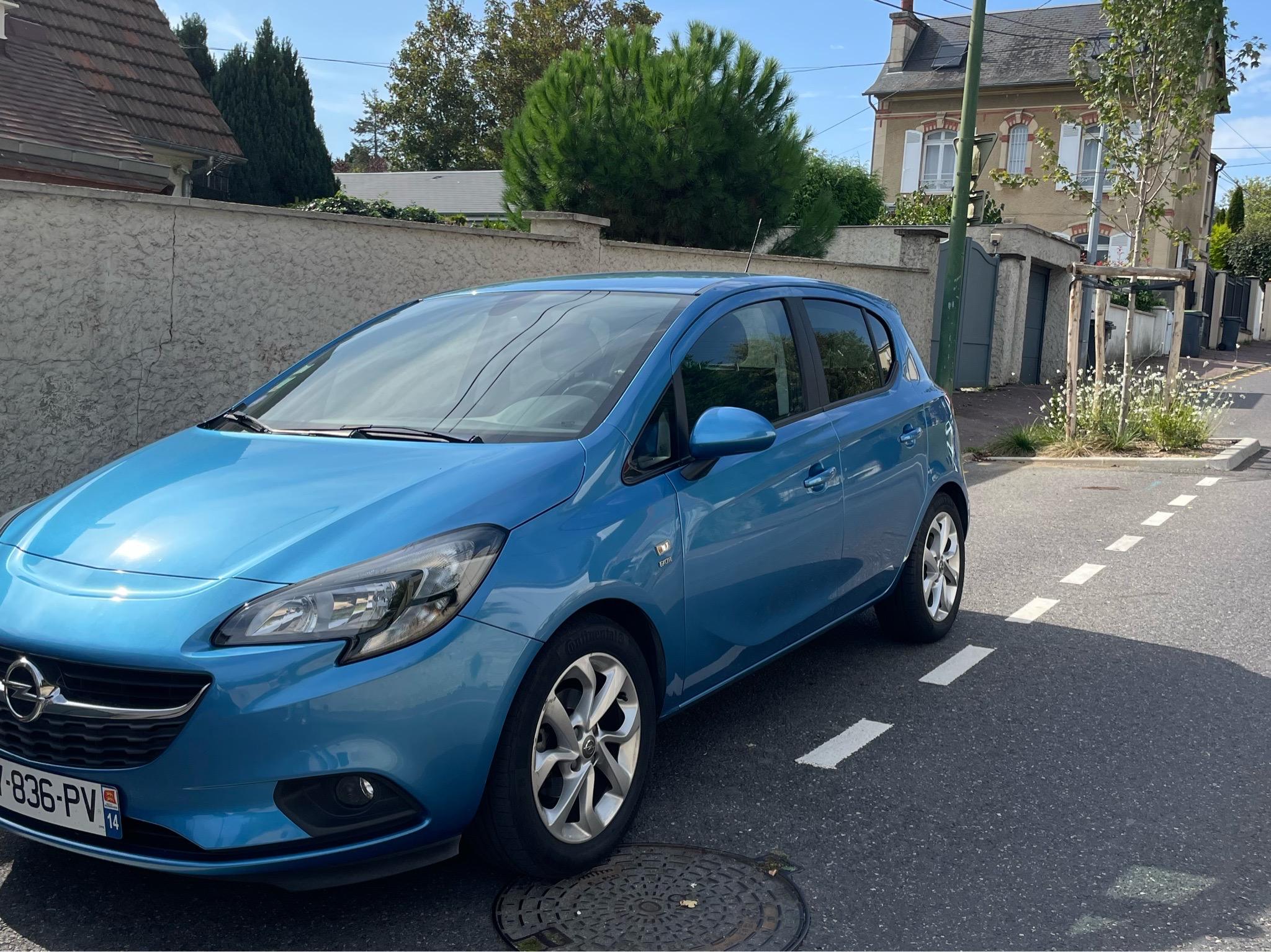 Opel CORSA 2018 à Caen