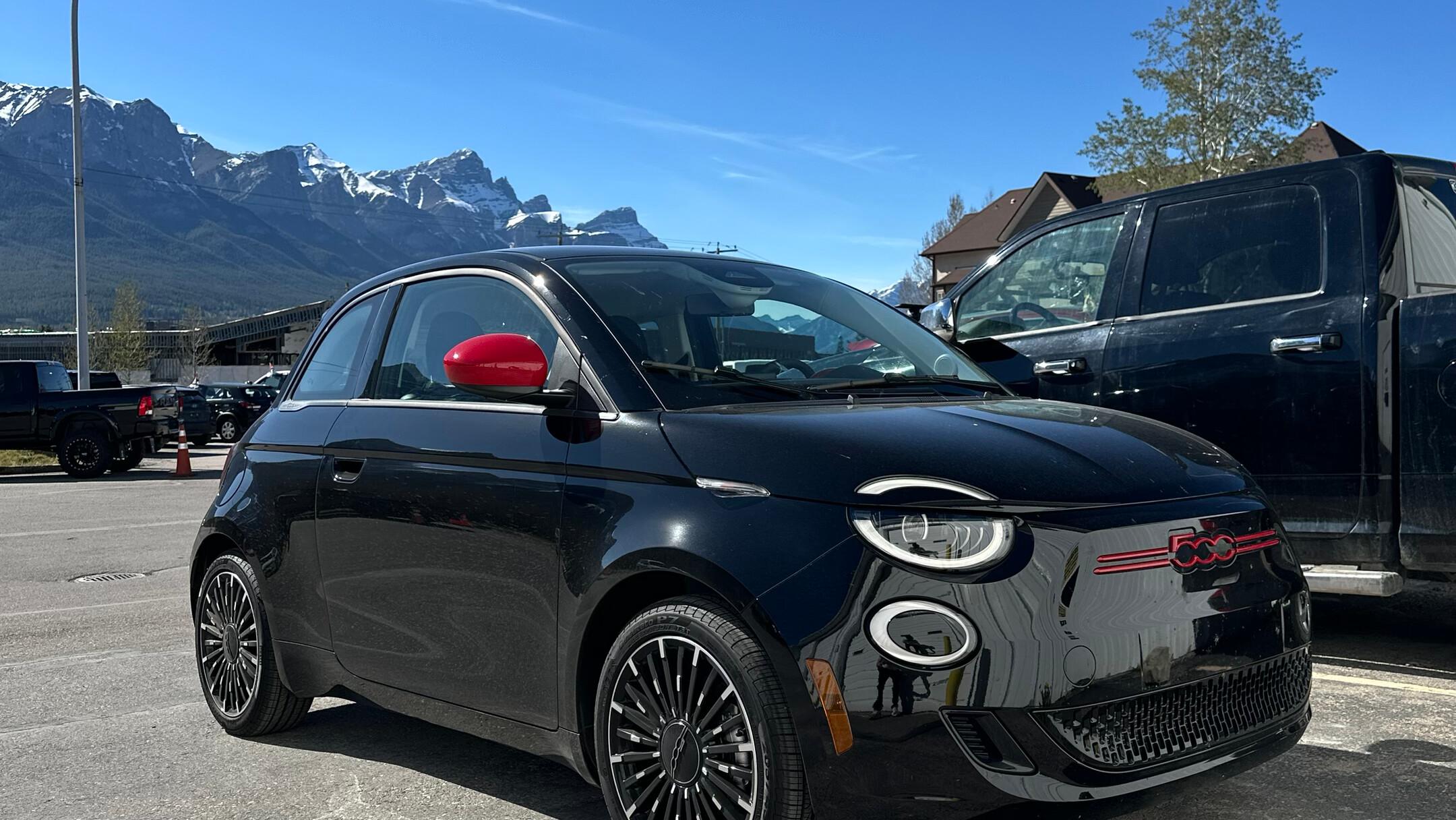 FIAT 500e 2024 in Calgary, AB