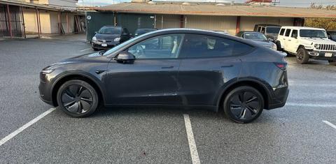 Tesla Model Y 2026