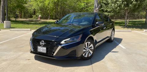 Nissan Altima 2025
