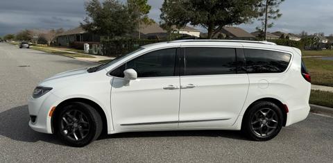 Chrysler Pacifica 2017
