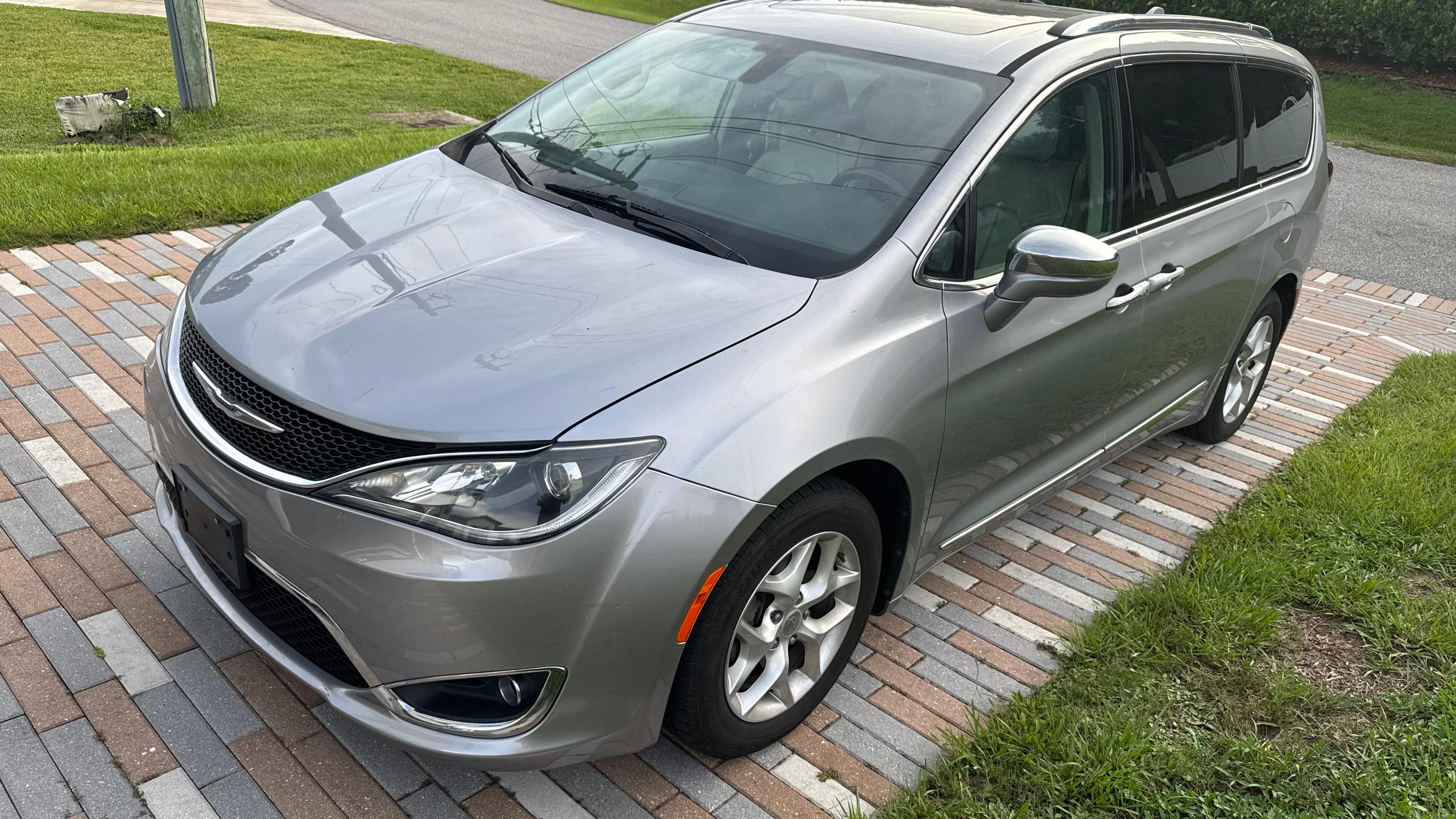 Chrysler Pacifica 2020 in North Port, FL