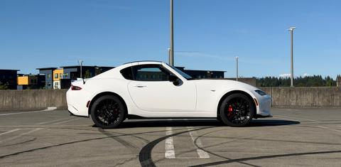 Mazda MX-5 Miata RF 2021