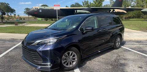 Toyota Sienna 2024
