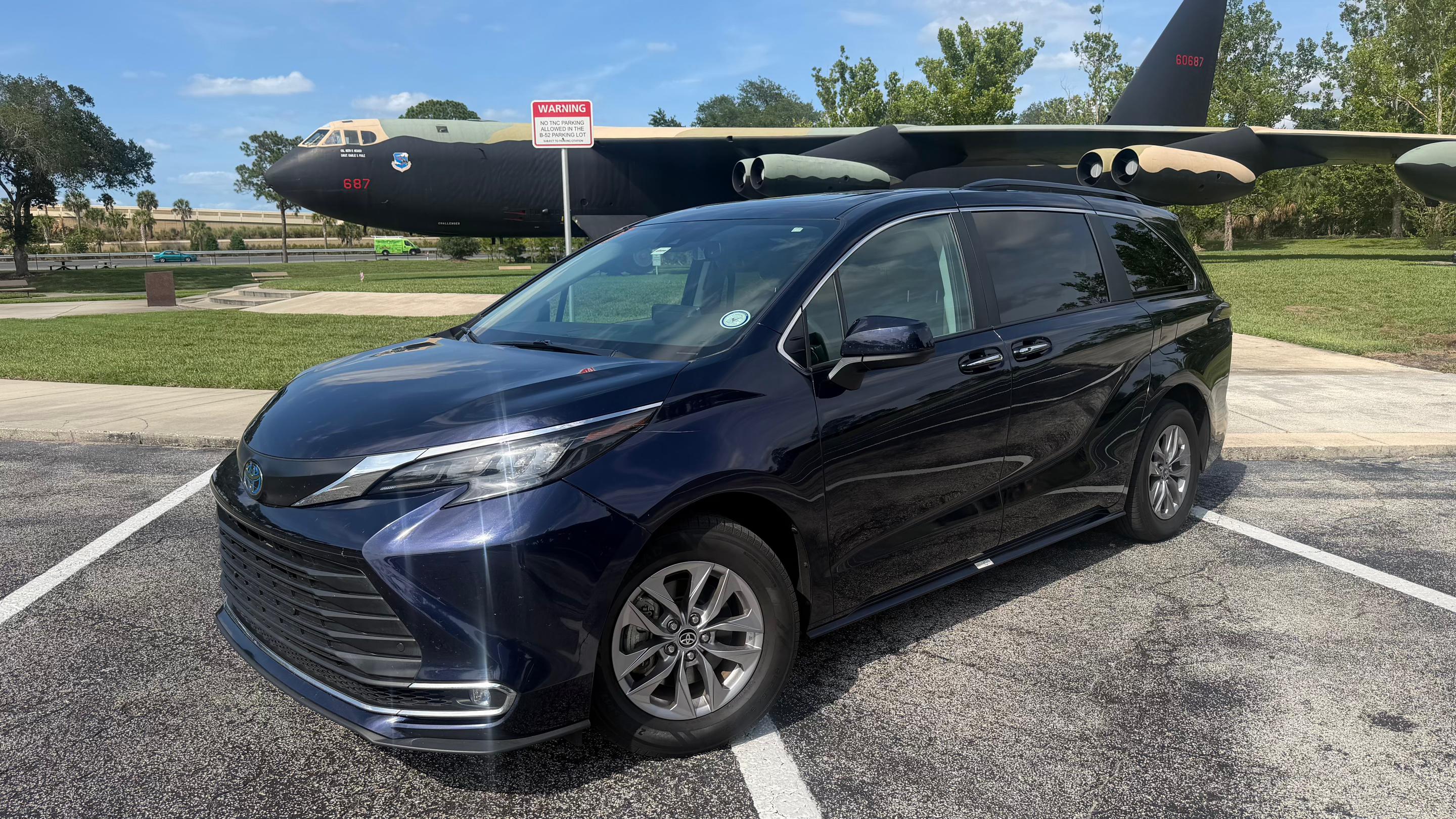 Toyota Sienna 2024 in Orlando, FL