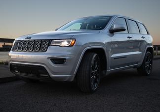 Jeep Grand Cherokee car