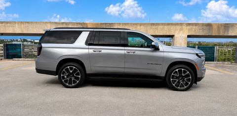 Chevrolet Suburban 2025