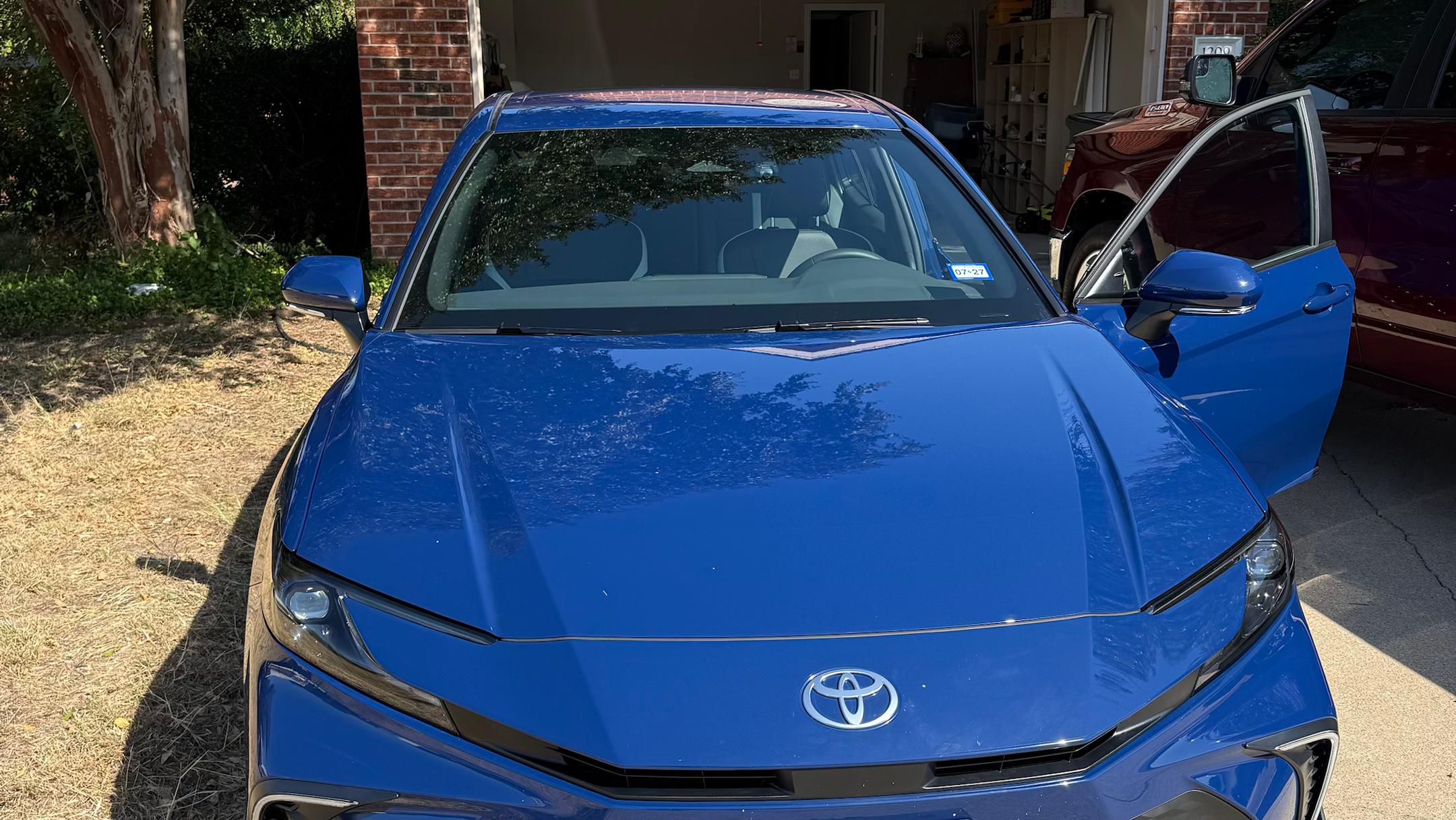 Toyota Camry Hybrid 2025 in 