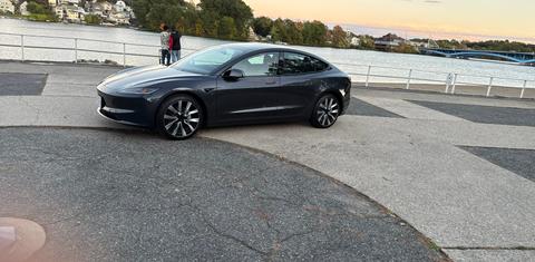 Tesla Model 3 2025