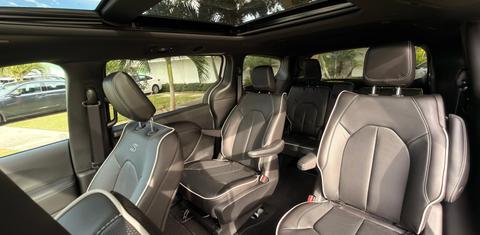 Chrysler Pacifica 2025