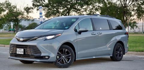 Toyota Sienna 2024