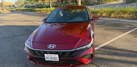 Hyundai Elantra 2024