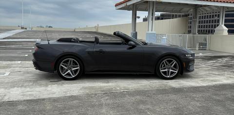 Ford Mustang 2024