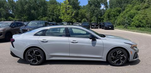 Kia K5 2025