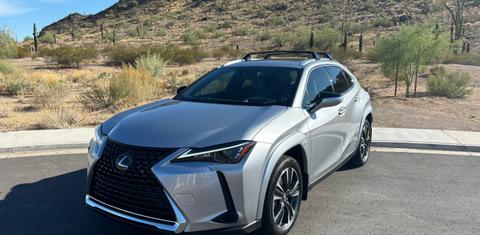 Lexus UX 2024