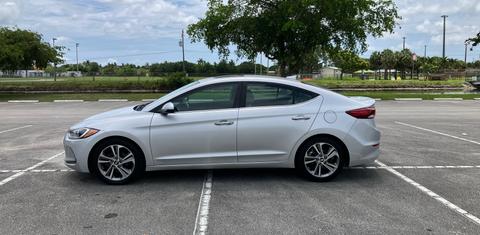 Hyundai Elantra 2017