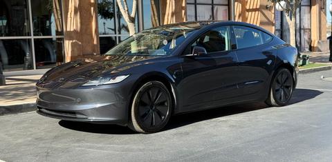 Tesla Model 3 2024