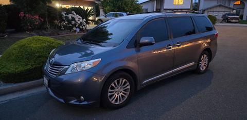 Toyota Sienna 2015