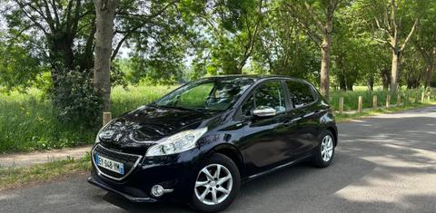 Peugeot 208 2013