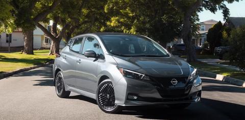 Nissan LEAF 2024