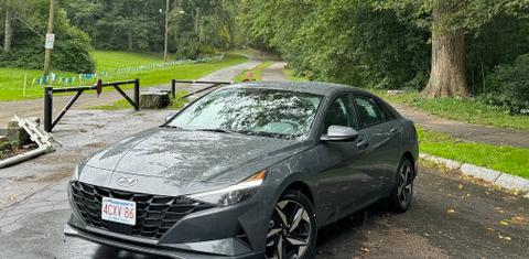 Hyundai Elantra 2023
