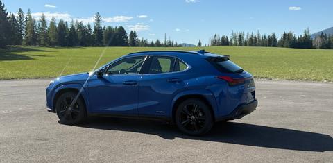 Lexus UX 2021