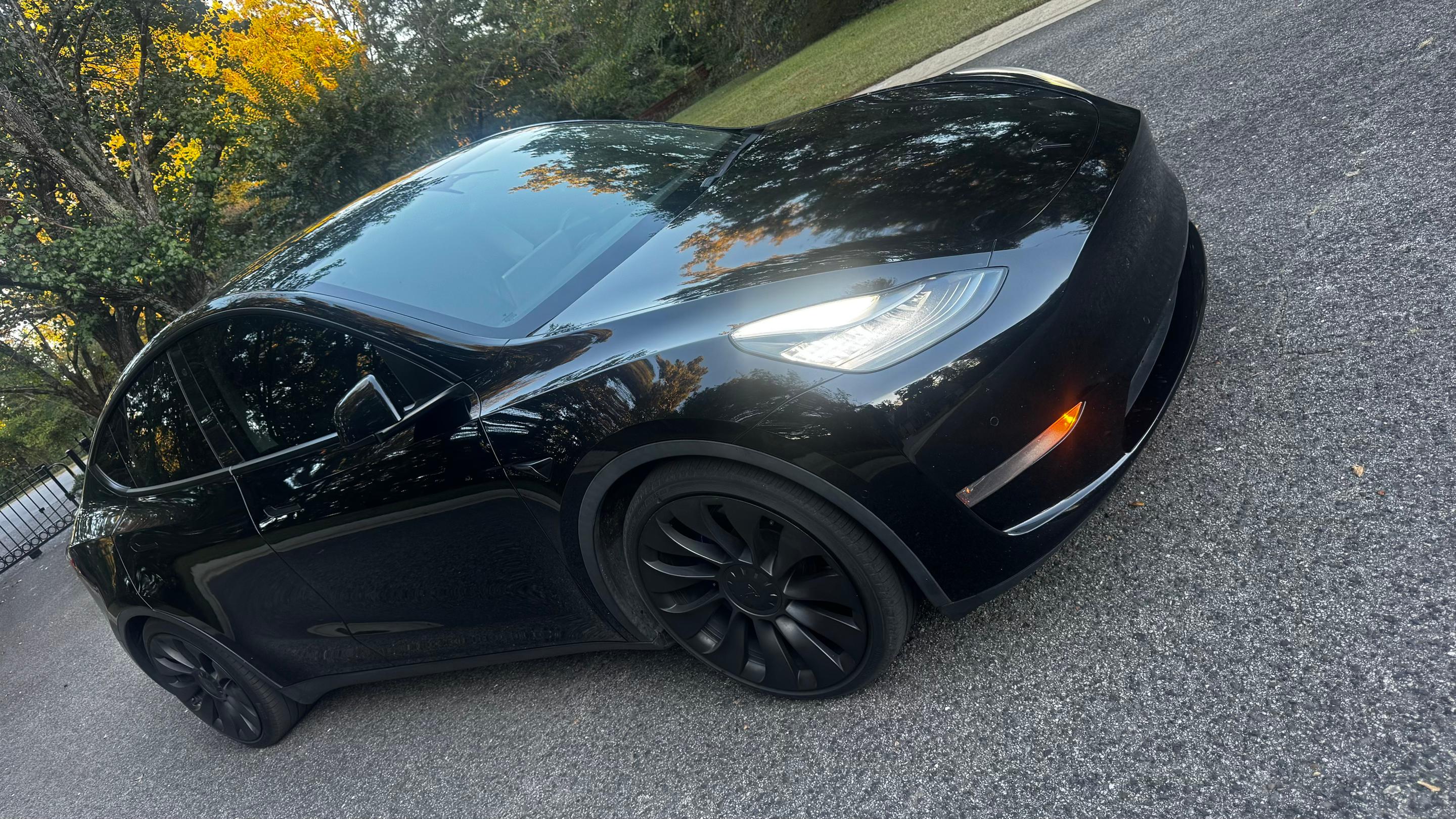 Tesla Model Y 2020 in Irondale, AL