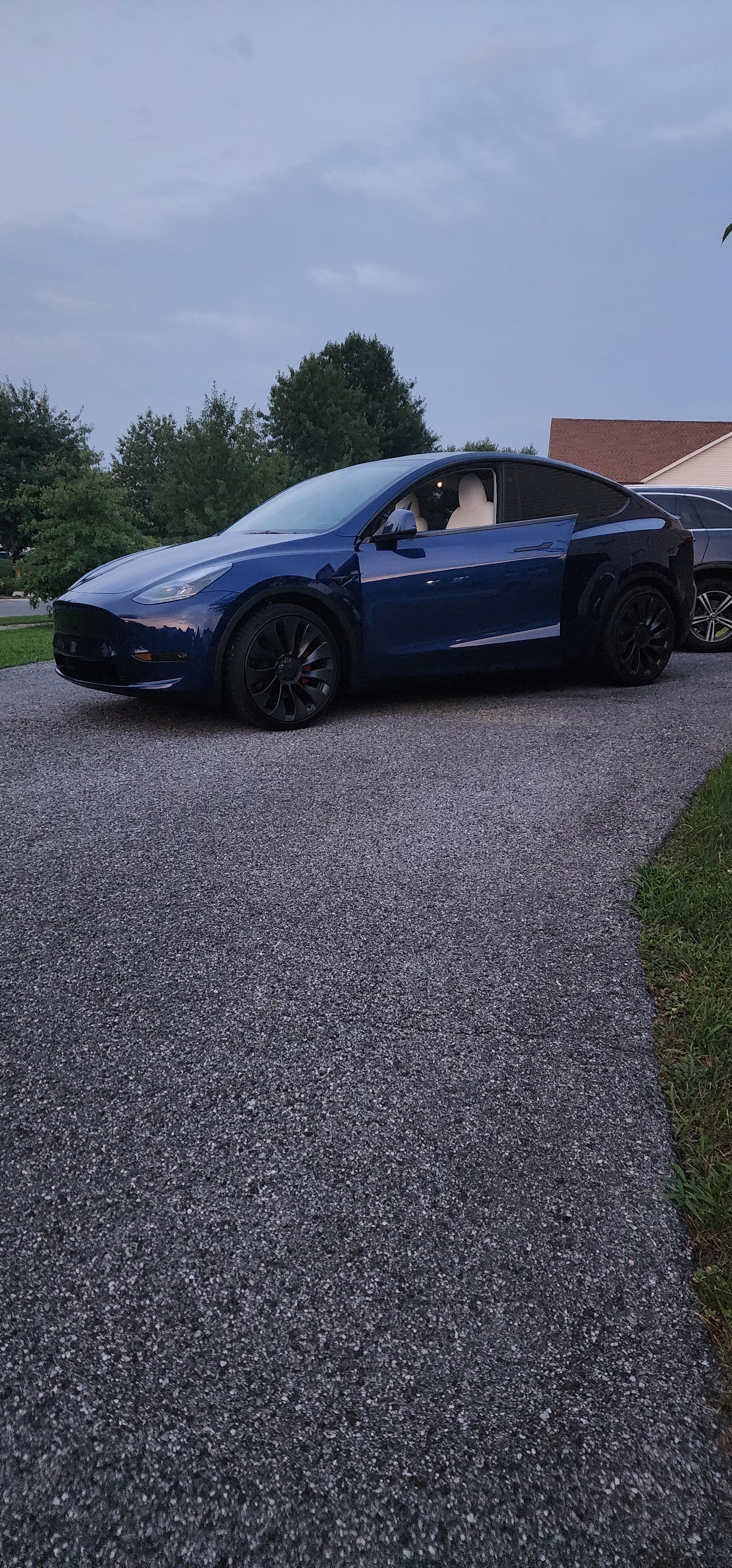 Tesla Model Y 2024 in 