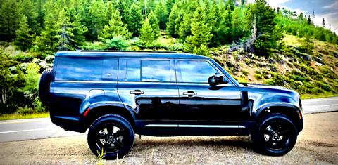Land Rover Defender 2024