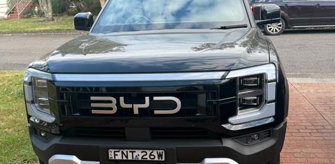 BYD SHARK 6 2024