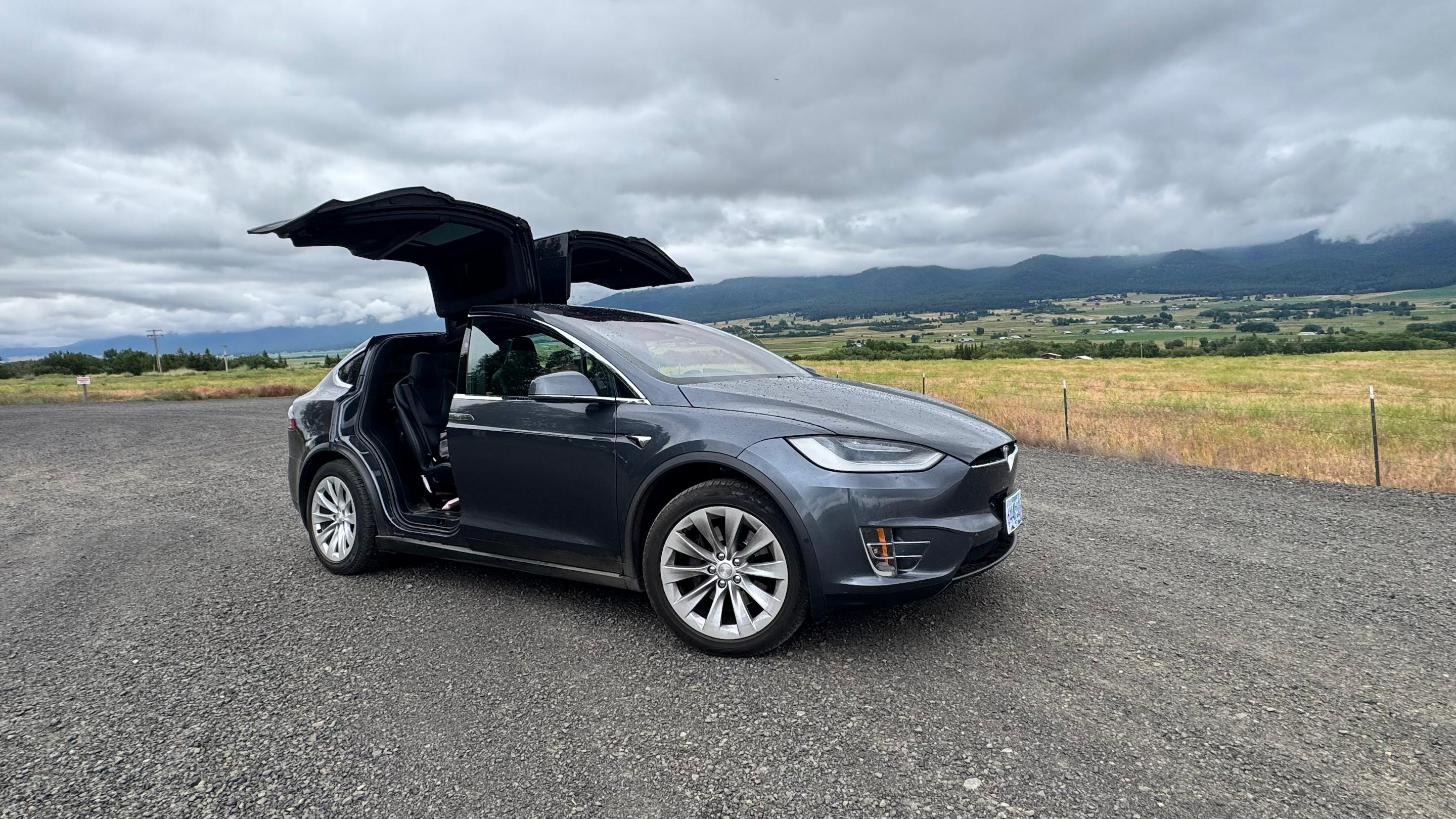 Tesla Model X 2017 in Portland, OR