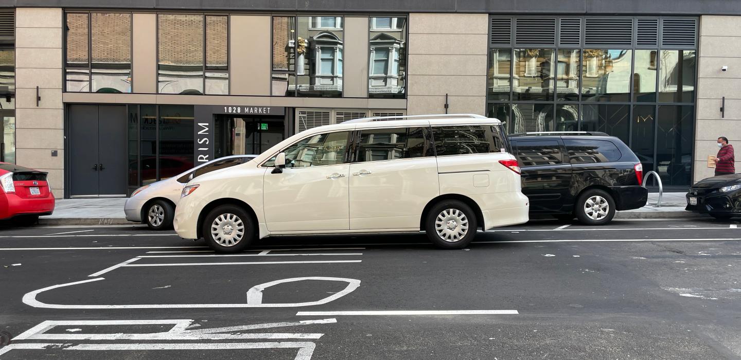 Nissan Quest 2015 rental in Emeryville, CA by Ro M. Turo