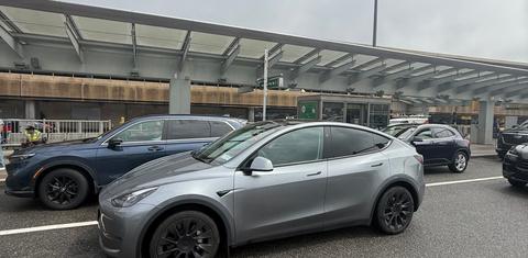 Tesla Model Y 2024