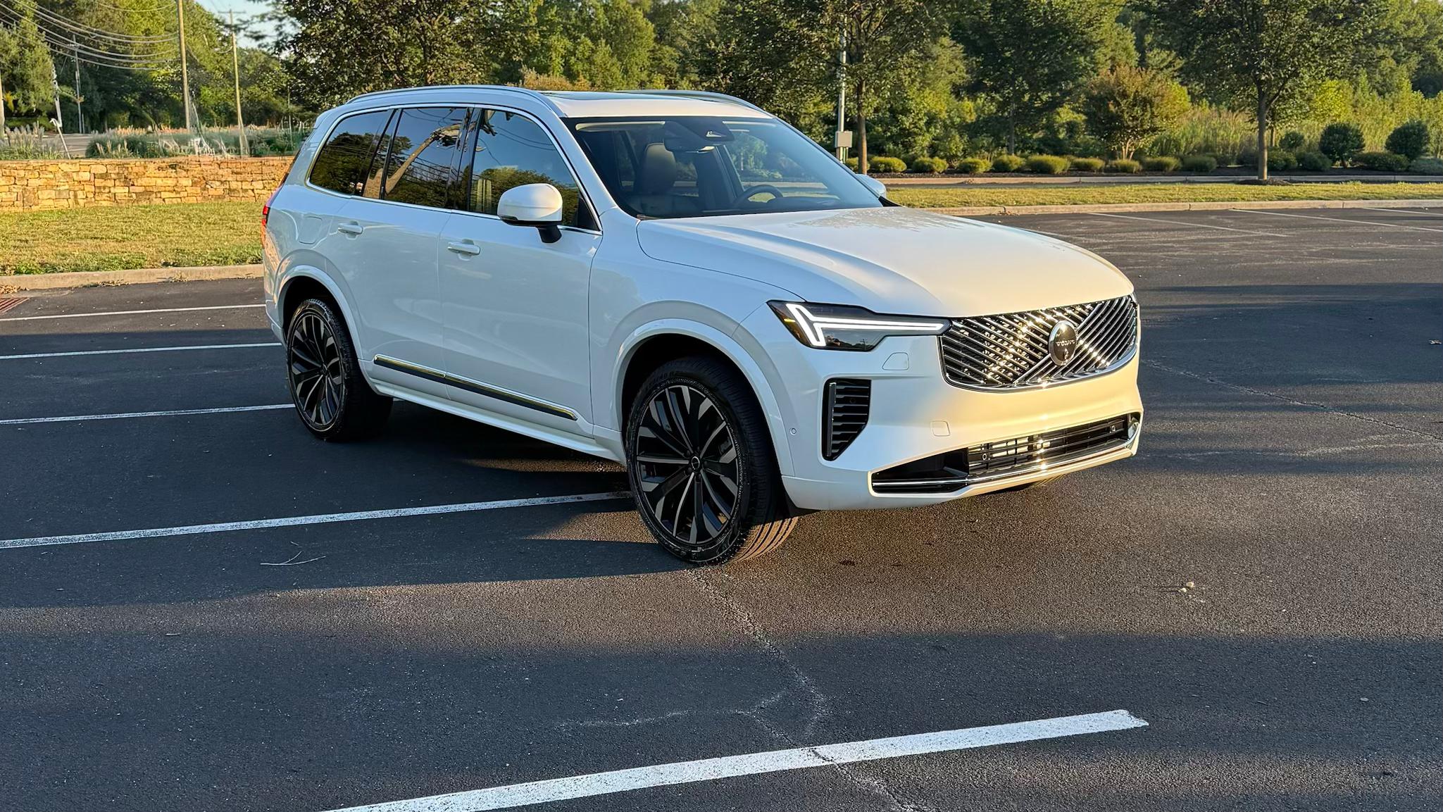 Volvo XC90 Plug-In Hybrid 2025 in Deptford, NJ