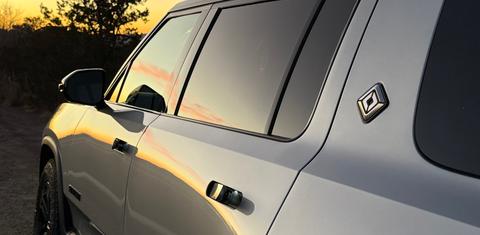Rivian R1S 2026