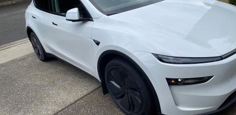 Tesla Model Y 2026