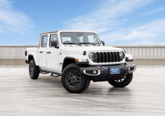 Jeep Gladiator car