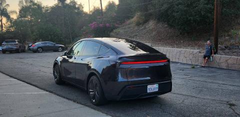 Tesla Model Y 2026