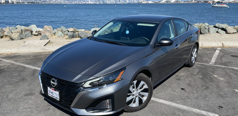 Nissan Altima 2025