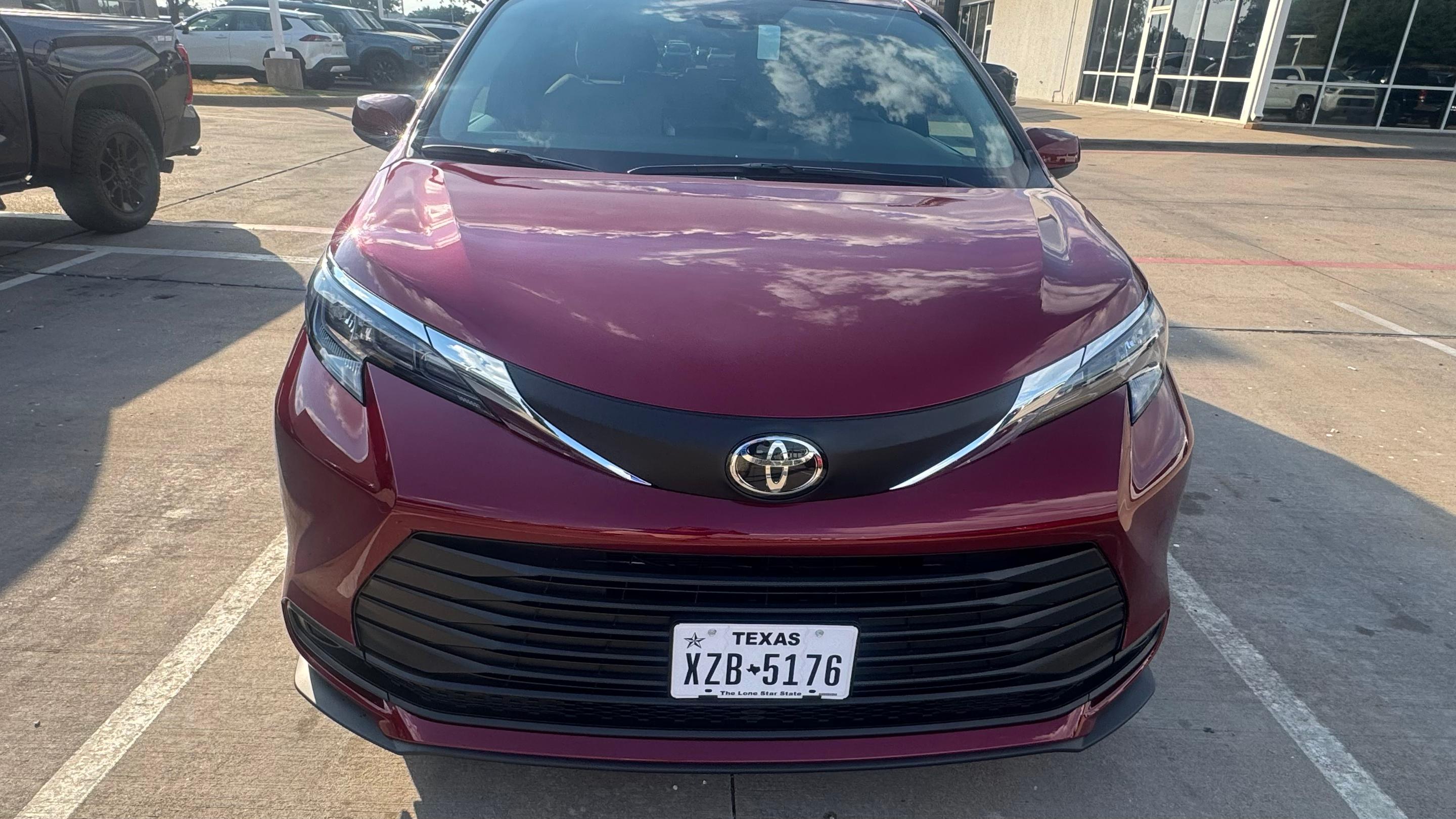Toyota Sienna 2026 in Fort Worth, TX