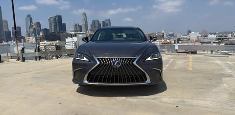 Lexus ES 2022