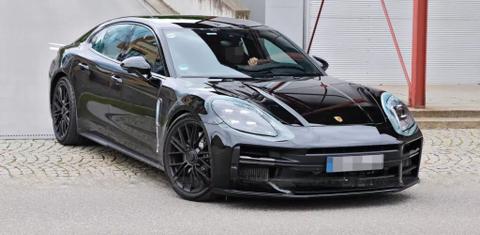 Porsche Panamera 2021