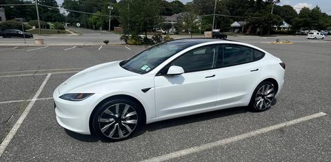 Tesla Model 3 2025