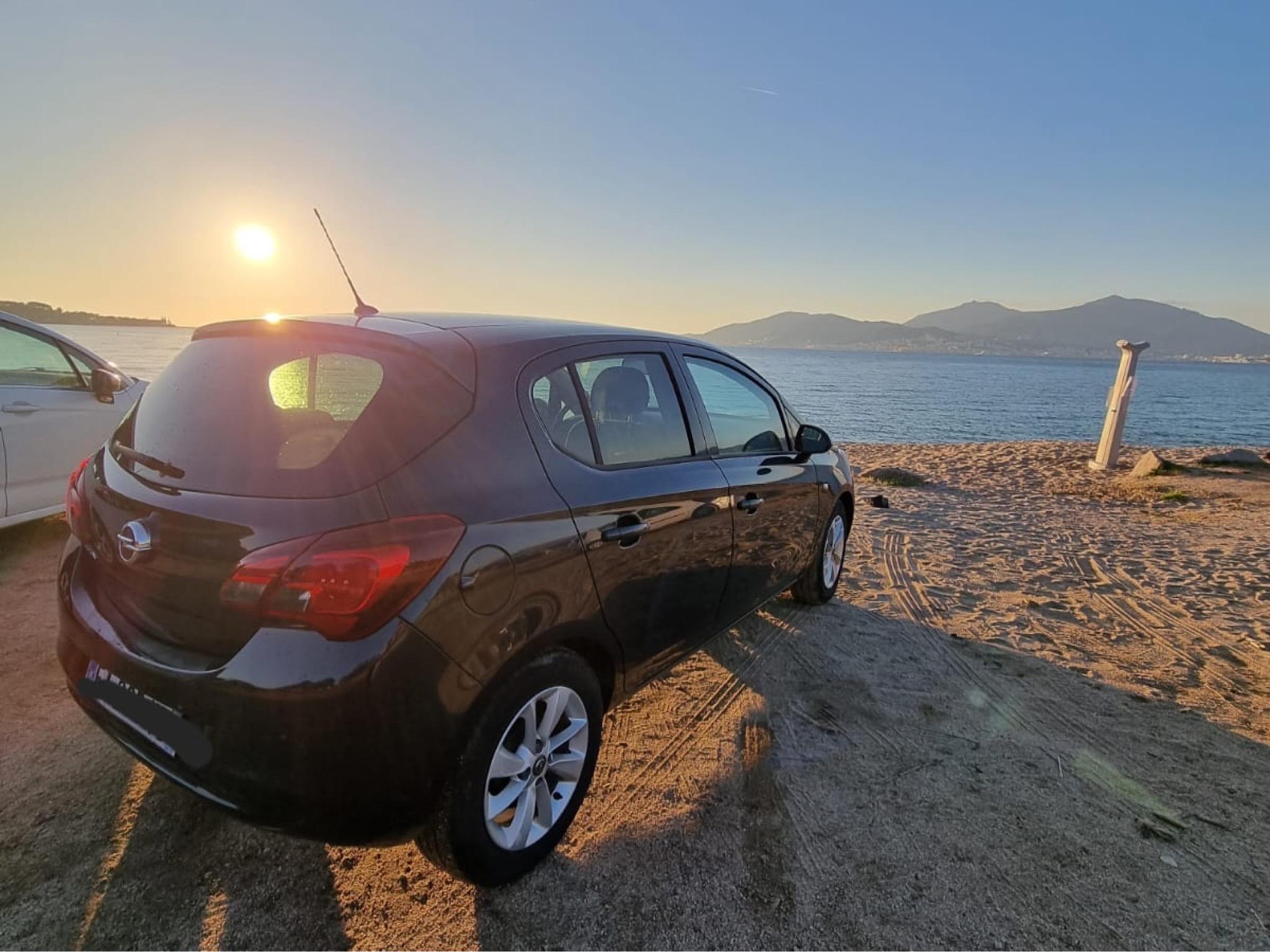 Opel CORSA 2015 in Ajaccio