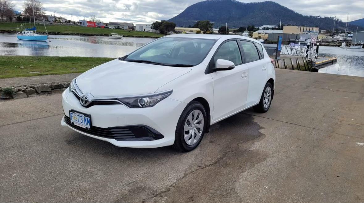 Toyota COROLLA 2015 in Sandy Bay