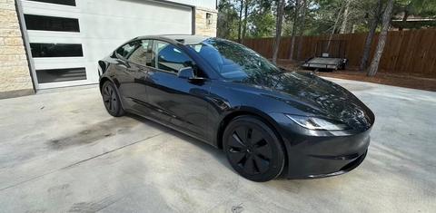 Tesla Model 3 2024