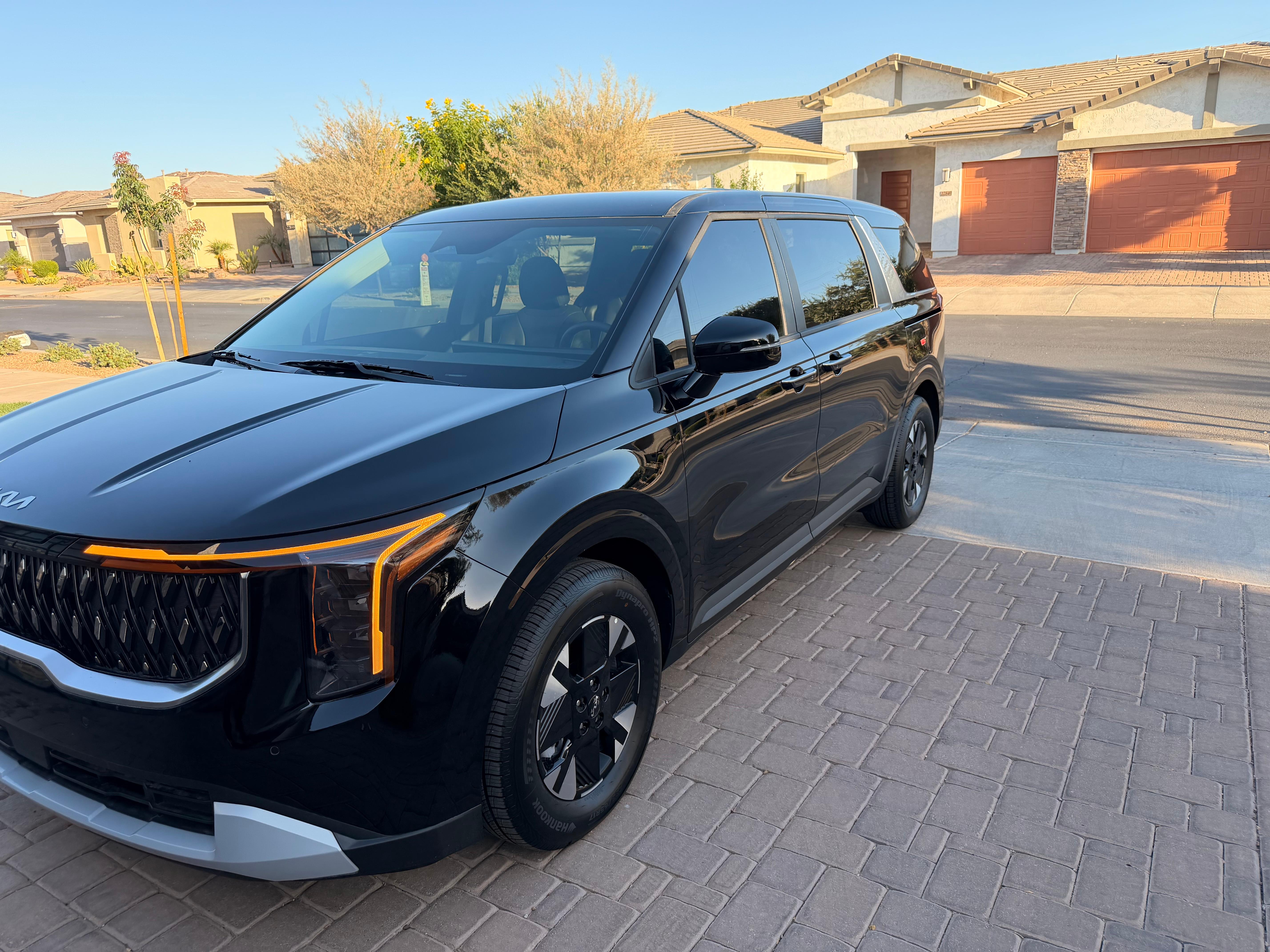 Kia Carnival Hybrid 2026 in 