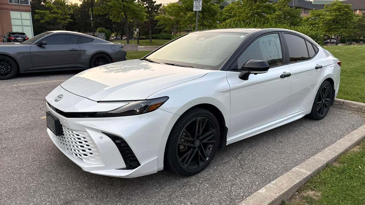 Toyota Camry Hybrid 2025 à 